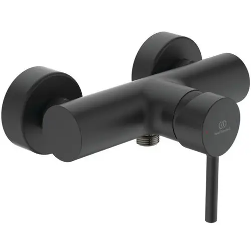 Schwarze Brausearmatur von Ideal Standard mit zwei Reglern zur Temperatur- und Durchflusskontrolle. Montage an der Wand, schlichtes Design ohne sichtbare Verschraubungen.